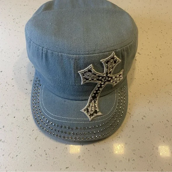 Cross Bling Denim Conductor Engineer Cap Hat Light Wash Denim Black NWT - Picture 5 of 5